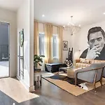 Whiskey In A Wine Glass-country Inspired Nash Holiday home Nashville