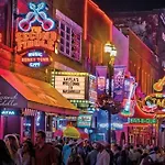 King Bed - Parking - 3 Miles To Lower Broadway
