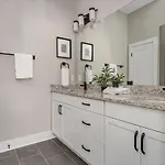 Brand New Side By Side Homes - Sleeps 24 Guests