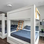 Large Rooftop Hot Tub & View * Nashville