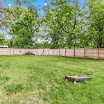 In Music - Fence - Fire Pit Holiday home