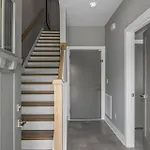 Spacious House With Serene Skyline Views *
