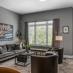 Holiday home Spacious House With Serene Skyline Views Nashville