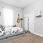 Taylors Nashville Home - Stunning Rooftop Views