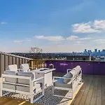 Rooftop Skyline Views - Private Hot Tub - Fire Pit Nashville