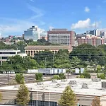 Two Large Homes Minutes To Downtown * Nashville