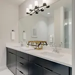 Two Large Homes Minutes To Downtown Nashville