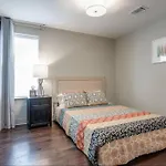 Gorgeous Home-minutes To Lower Broadway Holiday home Nashville