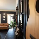 Music City Manor