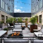 4 Units 16 Guests New 12 South Rooftop Courtyard The Gilmore *