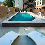 Holiday home The Sound Wave On Music Row Close To Broadway W Pool
