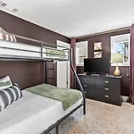 Modern Bliss With Garage By 12 South Restaurants And 2 Miles Broadway Nashville