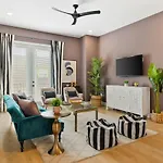 Holiday home Upscale Townhome 3 Miles To Downtown With 2 Car Garage *