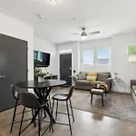 Modern 3-story Townhome W Rooftop & Views Nashville