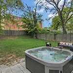 Cma Fest The Bluebelle E Nash Songwriter 3 Bed 3 Bath Hot Tub Fenced Yard 30 Or Days By Skyrun Holiday home *
