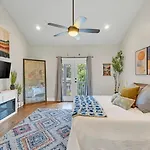 Cma Fest The Bluebelle E Nash Songwriter 3 Bed 3 Bath Hot Tub Fenced Yard 30 Or Days By Skyrun Holiday home Nashville