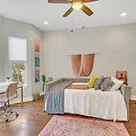 Holiday home Cma Fest The Bluebelle E Nash Songwriter 3 Bed 3 Bath Hot Tub Fenced Yard 30 Or Days By Skyrun *