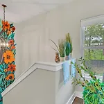 Holiday home Cma Fest The Bluebelle E Nash Songwriter 3 Bed 3 Bath Hot Tub Fenced Yard 30 Or Days By Skyrun *
