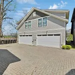 East Nashville Retreat For 10 Guests