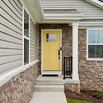 Stylish Vibe 2 Bed 2 Bath 30 Or Days By Skyrun Holiday home *