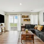 Stylish Vibe 2 Bed 2 Bath 30 Or Days By Skyrun Nashville