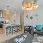 Bronco - Private Deck & Hot Tub - Mins To Broadway