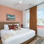 Bronco - Private Deck & Hot Tub - Mins To Broadway