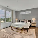 2 Lux Homes With Rooftop Views Sleeps 24