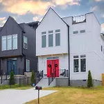 Rooftop Deck Hot Tub Fire Pit Sleeps 10