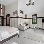 Germantown Old Grand House Holiday home Nashville