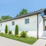 The Good Vibes Cottage By Stay Local Nashville