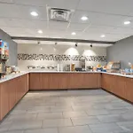 Alexis Inn And Suites Hotel