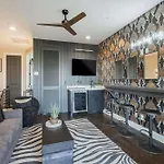 Brand New Elegance Rooftop Views Of *