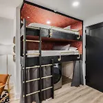 Apartment New 2 Luxe Penthouses With Balcony And Views *