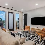 Apartment New 2 Luxe Penthouses With Balcony And Views