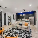 New 2 Luxe Penthouses With Balcony And Views Apartment