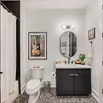 New Ph With Rooftop Lounge And Close To Broadway Apartment *
