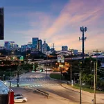 New Ph With Rooftop Lounge And Close To Broadway