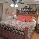 The Place Between The Lakes 4 Bedrooms 4 Beds Nashville