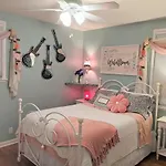 The Place Between The Lakes 4 Bedrooms 4 Beds Nashville