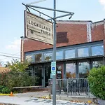 Cozy House In Trendy East Nashville With A Patio And Grill