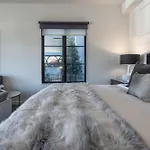 121 By Avantstay 4* Nashville