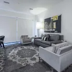 Hotel 121 By Avantstay
