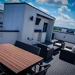 Villa Riverfront Bliss *