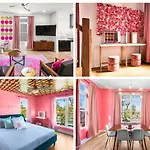 Ultimate Bach 10min To Dt Ig Walls Every Holiday home Nashville