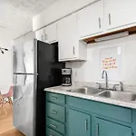 Dolly's Daydream On Music Row! Apartment *