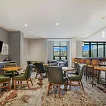 Hotel By Marriott Metro Center 3*