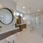 Holiday home The Augustine! | Views, Gym, Walk To Gulch