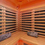 Holiday home Hill House | Walk To Gulch! Sauna, Hot Tub, Gym! *