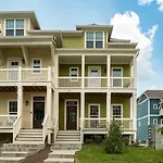 Cumberland Emerald - Walk To Dining